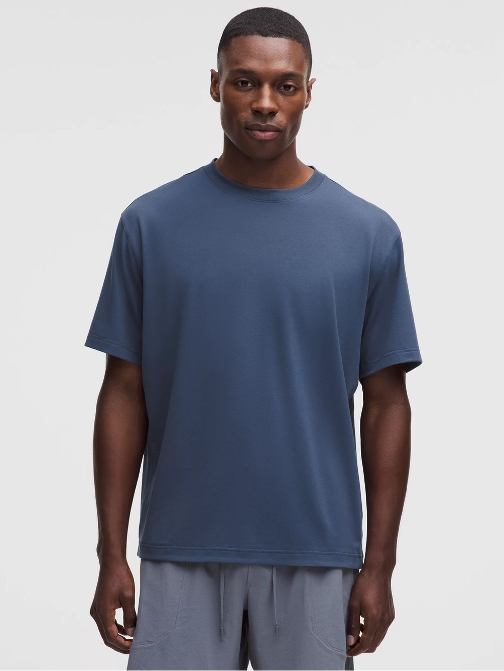 lululemon athletica Men's Short Sleeve Crew Tee - Slate Blue